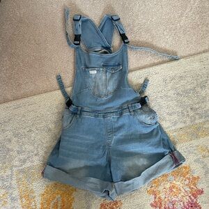 THE MUMSIE Original Shortie Overalls